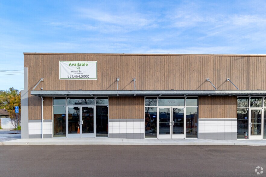 More Photos Of 2320-2404 Mission St, Santa Cruz Storefront Retail Office For Lease