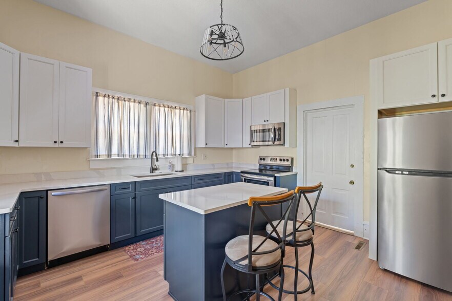 More Photos Of 206 Dowd St, Carthage Office For Sale