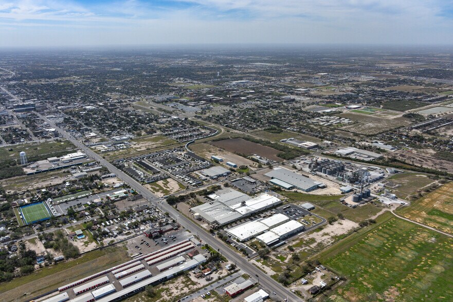More Photos Of 1501 N Closner Blvd, Edinburg Manufacturing For Sale