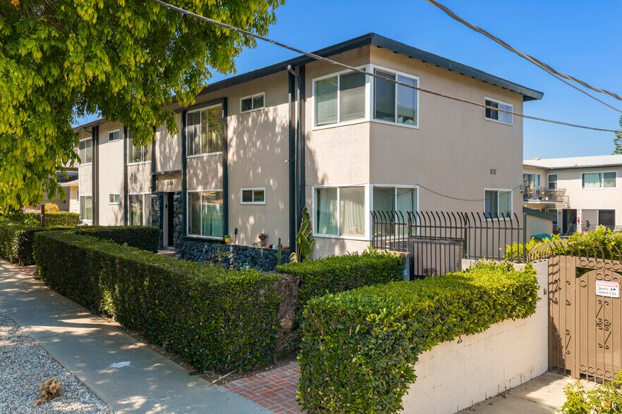 More Photos Of 1351 Armadale Ave, Los Angeles Apartments For Sale