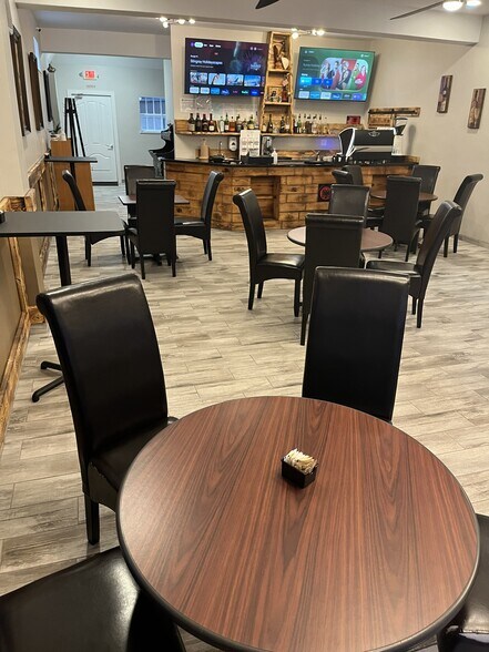 More Photos Of 22660 Lorain Rd, Fairview Park General Retail For Lease