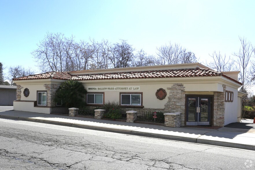 Primary Photo Of 601 W County Line Rd, Calimesa Office For Lease