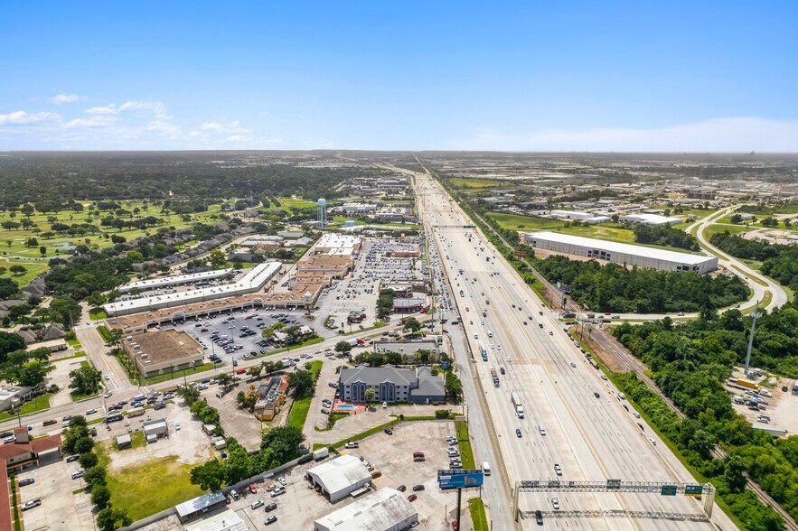 More Photos Of 17550 Northwest Fwy, Houston Hotel For Sale