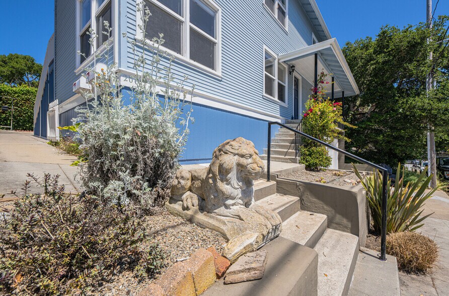 More Photos Of 206 Cypress Ave, Pacific Grove Apartments For Sale