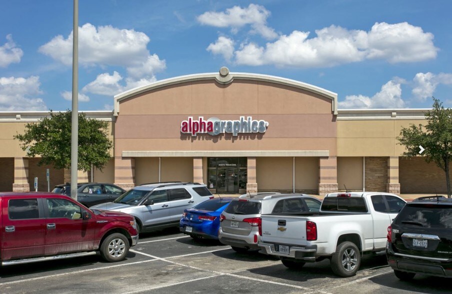 More Photos Of 1901-2027 S Texas Ave, Bryan Unknown For Lease