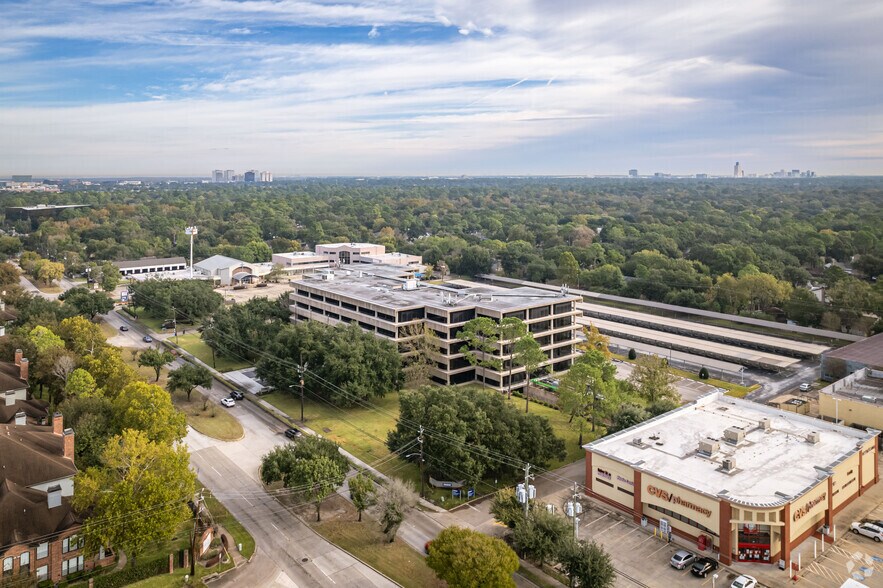 More Photos Of 1325 S Dairy Ashford Rd, Houston Office For Lease