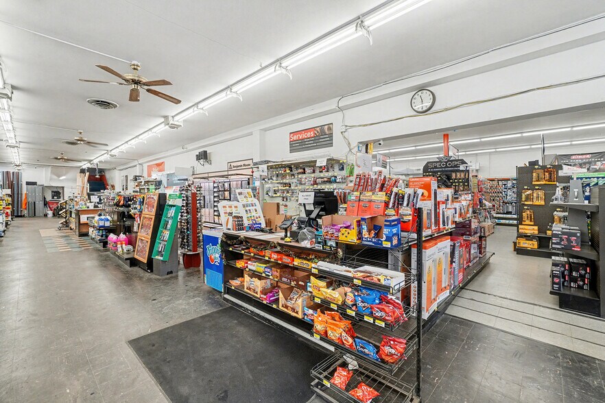 More Photos Of 109 S Wayne Ave, Lockland Storefront For Sale