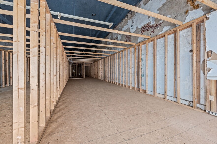 More Photos Of 220-222 S Scales St, Reidsville Storefront Retail Office For Sale