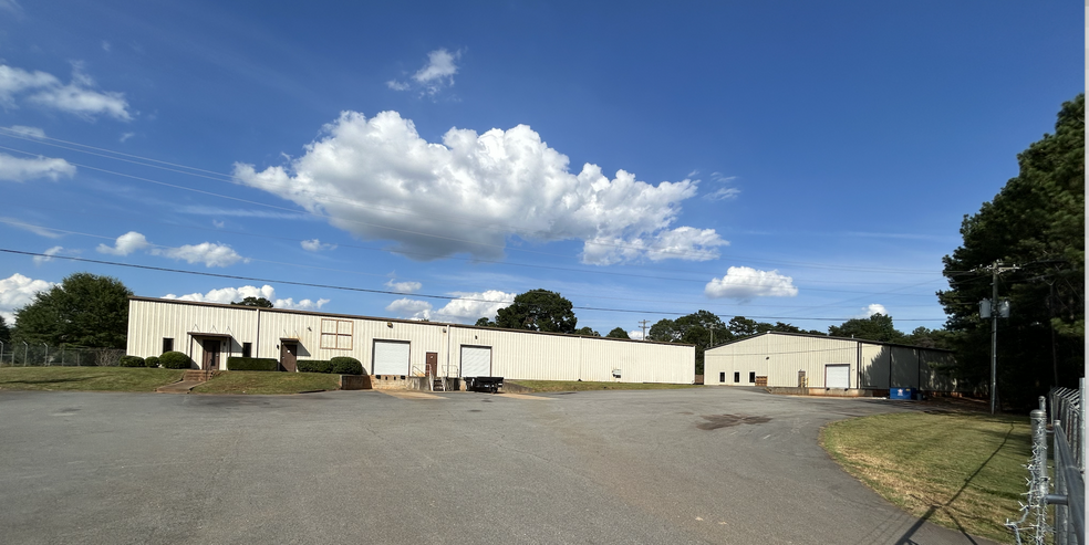 Primary Photo Of 1046 Watkins Rd, Anderson Warehouse For Sale