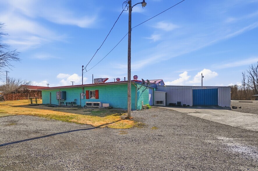 More Photos Of 15641 Oh-235, Belle Center Freestanding For Sale