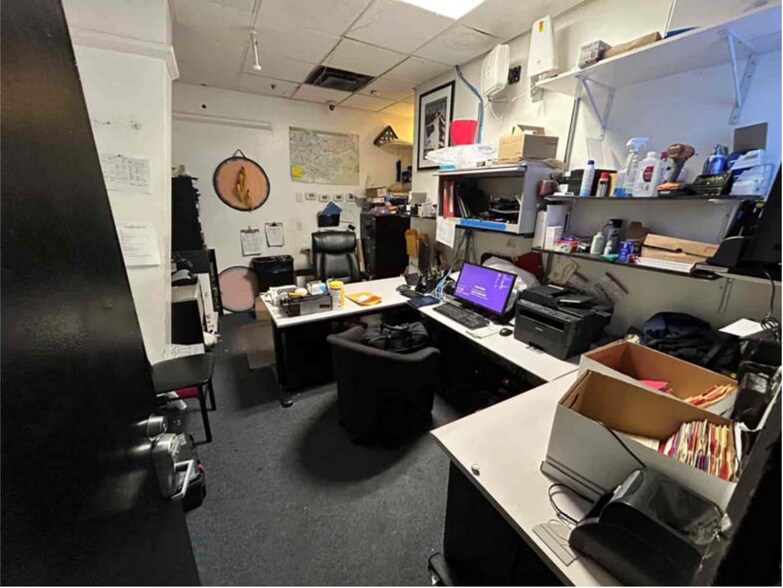 More Photos Of 5957 Terminal Avenue Ave, Colorado Springs Bar For Sale