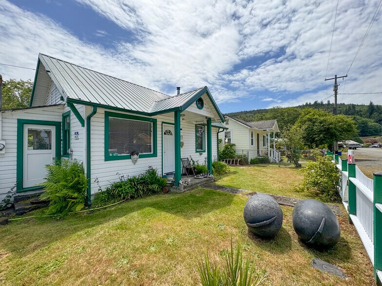 More Photos Of 16672 Frontier st, Clallam Bay Specialty For Sale