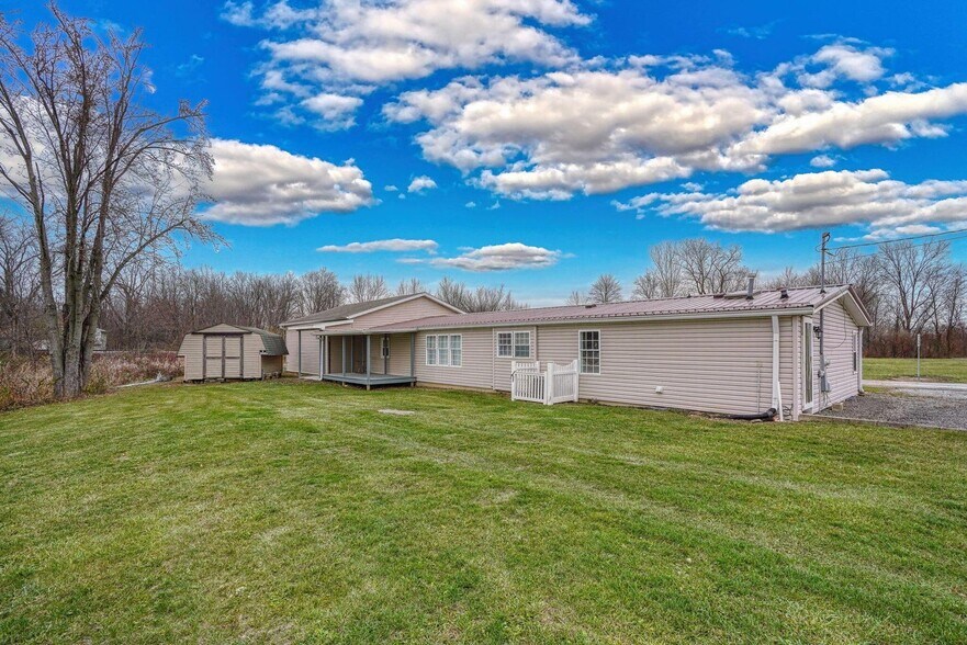 More Photos Of 12164 Broad St SW, Pataskala Office For Sale