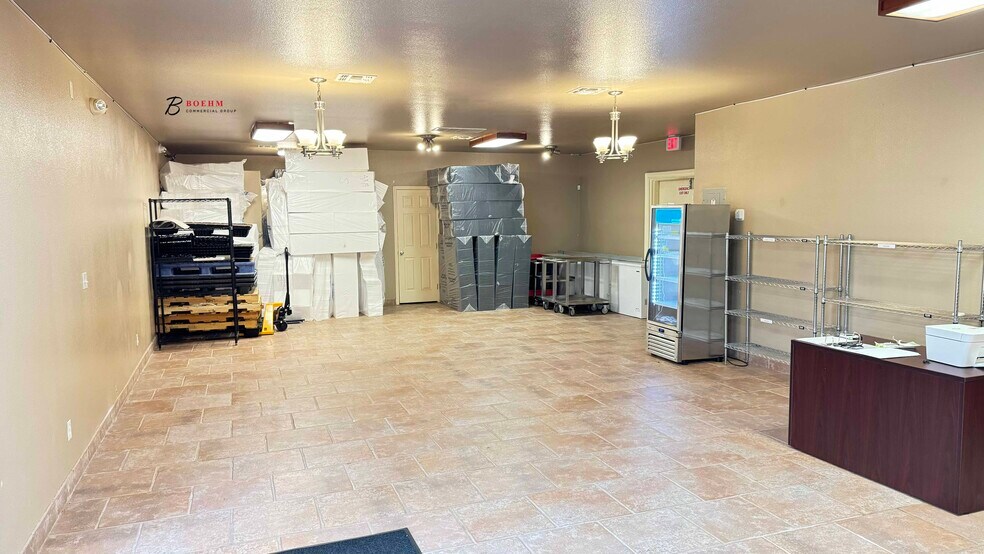 More Photos Of 3350 Lasses Blvd, San Antonio General Retail For Sale