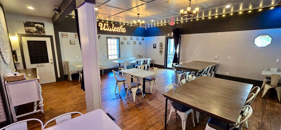 More Photos Of 6874 Reinhardt College Pky, Waleska Freestanding For Lease