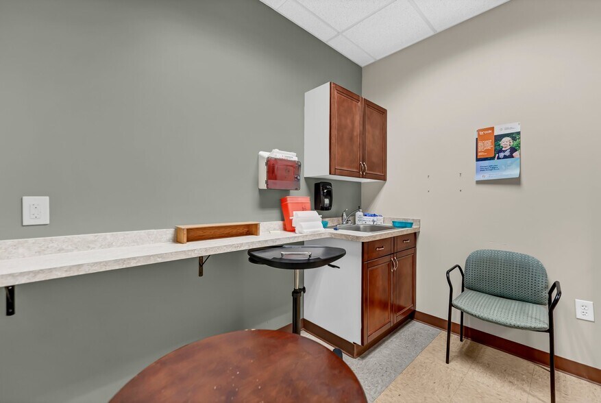 More Photos Of 9095 Main St, Clarence Medical For Lease
