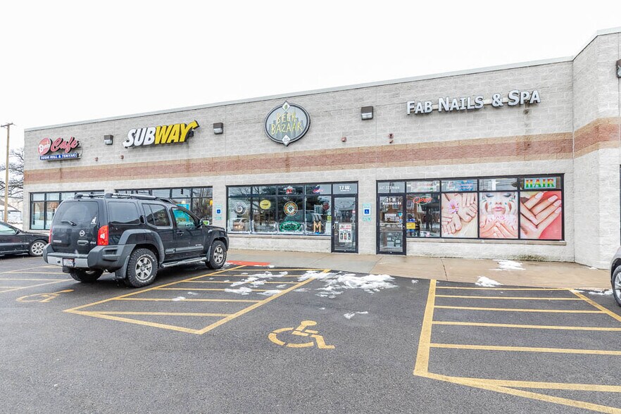 More Photos Of 9-25 W Belvidere Rd, Hainesville Auto Repair For Lease