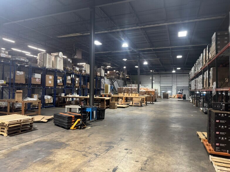 More Photos Of 85 S Satellite Rd, South Windsor Manufacturing For Lease