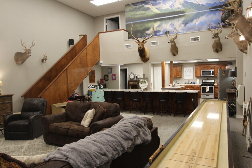 More Photos Of 120 County Road 42000, Paris Trailer Camper Park For Sale