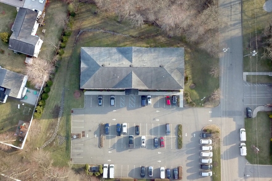 More Photos Of 7 Industrial Rd, Pequannock Office For Lease