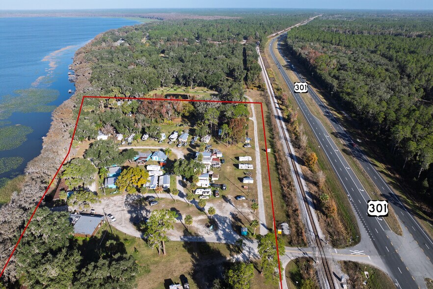 Primary Photo Of 15008 US 301, Hawthorne Manufactured Housing Mobile Home Park For Sale