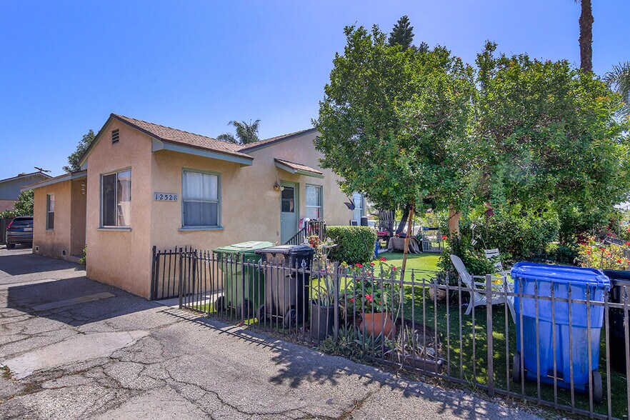 More Photos Of 12528 Bradley Ave, Sylmar Apartments For Sale