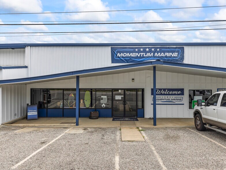 More Photos Of 7361 AL-49 Hwy, Dadeville Marina For Sale