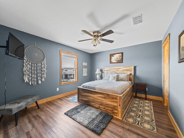 More Photos Of 156 Serenity Loop loop, Glenwood Hospitality For Sale