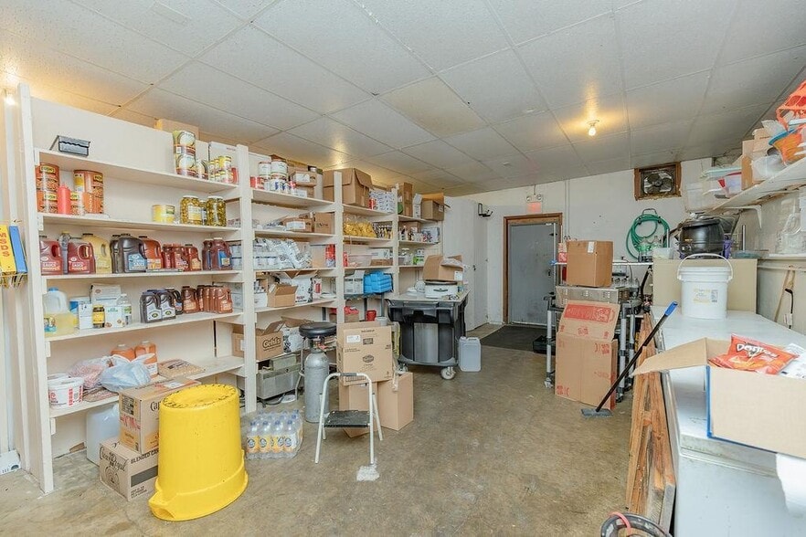 More Photos Of 100 E Jackson St, Okabena Restaurant For Sale