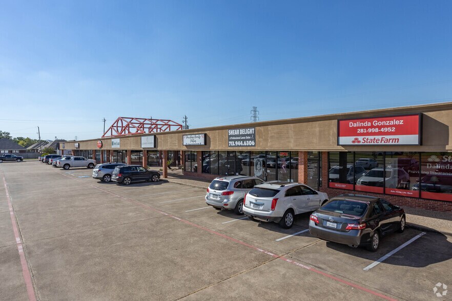 Primary Photo Of 1001 Fairmont Pky, Pasadena Unknown For Lease