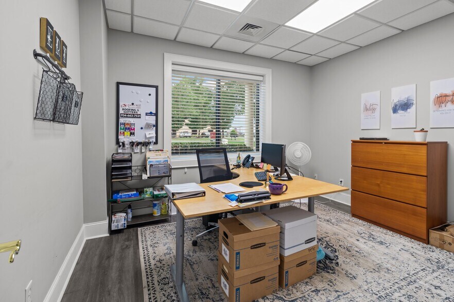 More Photos Of 147 Cedar Pointe Dr, Mooresville Research And Development For Lease