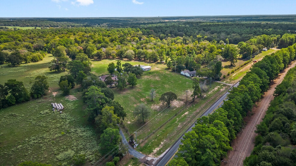 More Photos Of 19094 FM 2854 Rd, Montgomery Office Residential For Sale