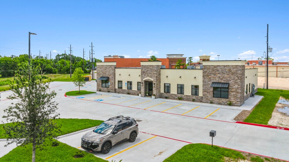 More Photos Of 12230 Dundee Ct, Cypress General Retail For Sale