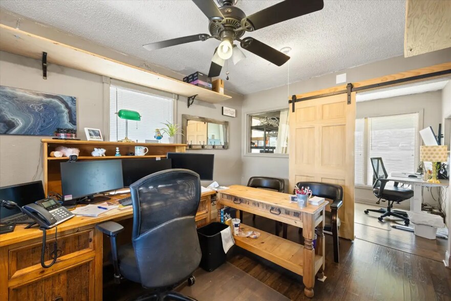 More Photos Of 4400 E Hwy 377, Granbury Office For Sale