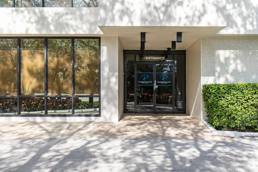 More Photos Of 1489-1499 W Palmetto Park Rd, Boca Raton Unknown For Lease