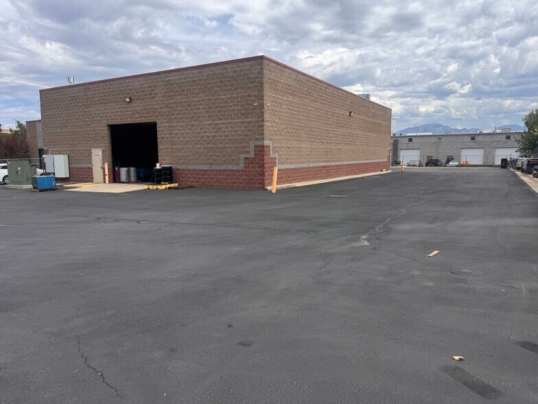 More Photos Of 4617 W Skyhawk Dr, West Jordan Industrial For Sale