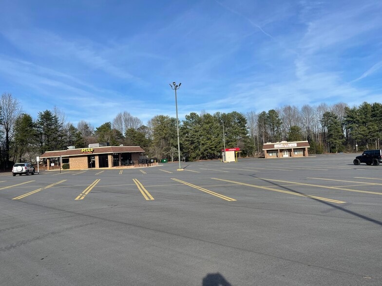 More Photos Of 3000-3284 Union Rd, Gastonia Unknown For Lease