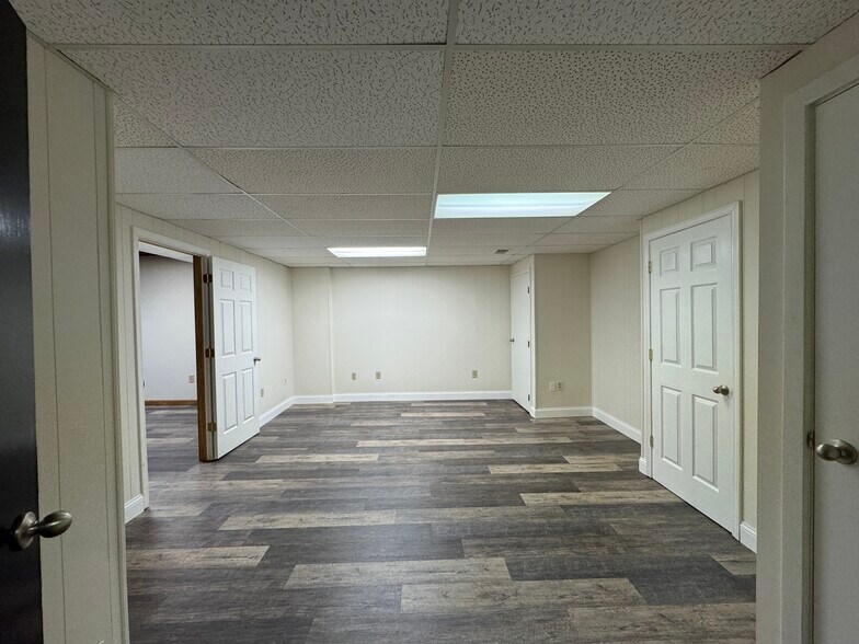 More Photos Of 5126-5130 Blazer Memorial Pky, Dublin Office For Lease