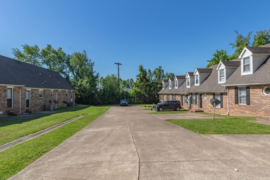 More Photos Of 279B Harrier ct, Clarksville Apartments For Sale