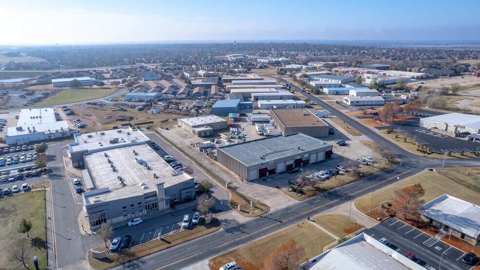 More Photos Of 3152 Broce Dr, Norman Light Manufacturing For Lease