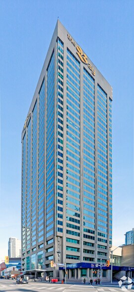 More Photos Of 2 Bloor St E, Toronto Coworking Space