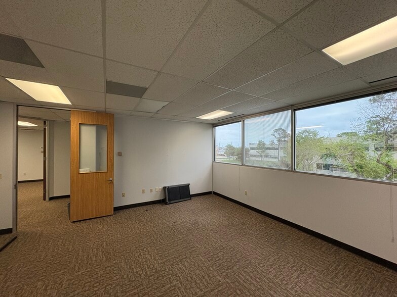More Photos Of , Tomball Office For Sale