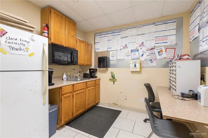 More Photos Of 951 Falcon Blvd, San Benito Warehouse For Sale