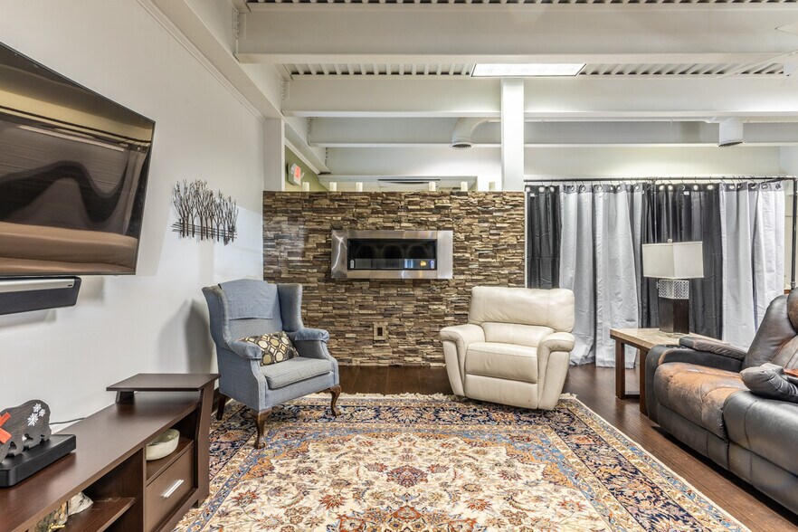 More Photos Of 1410 Incarnation Dr, Charlottesville Medical For Sale