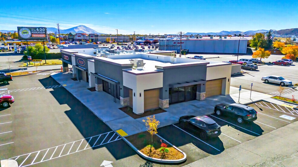 More Photos Of 2508 S 6th St, Klamath Falls Restaurant For Lease