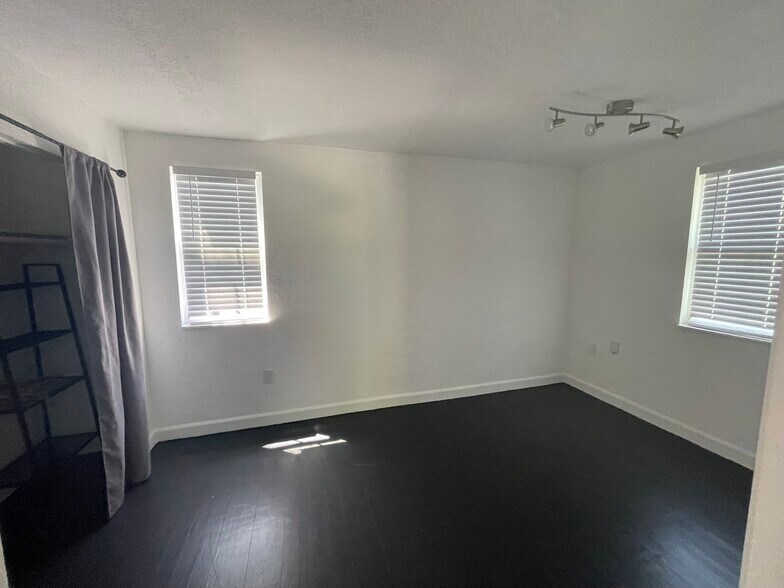 More Photos Of 210 NE 110th St, Miami Multifamily For Sale