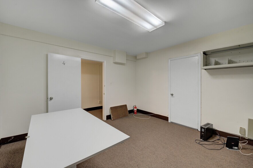 More Photos Of 136 W Lancaster Ave, Paoli Medical For Lease
