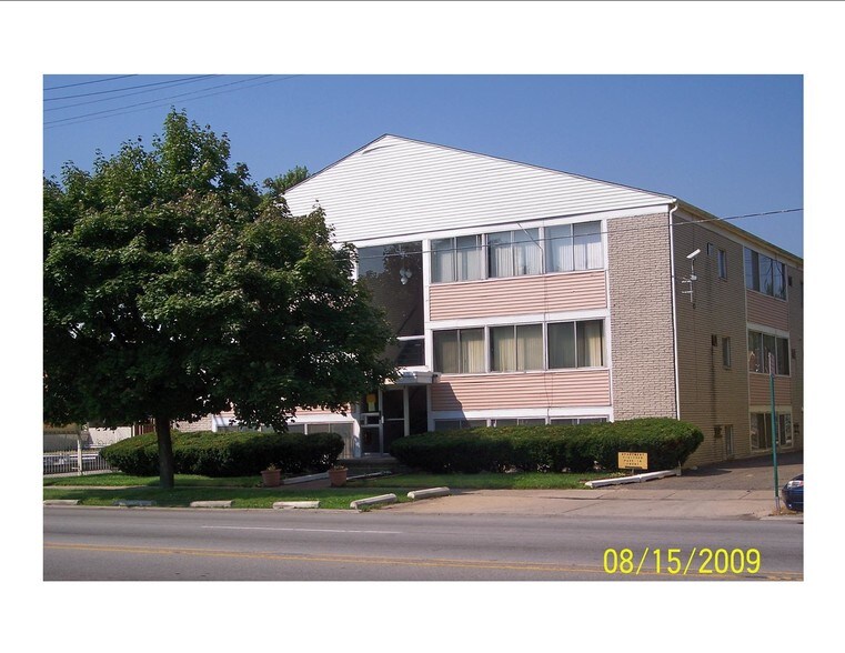 More Photos Of 15339 Greenfield Rd, Detroit Apartments For Sale