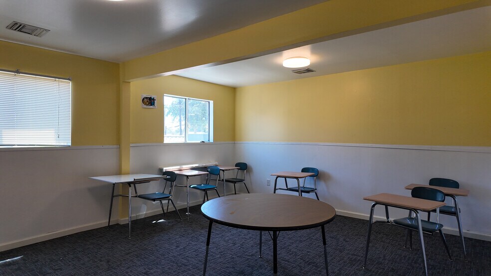 More Photos Of 11984 Santa Fe Ave, Lynwood Specialty For Sale