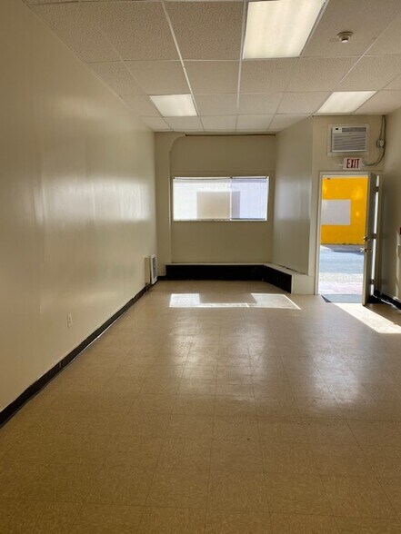 More Photos Of 4732 Griscom St, Philadelphia Office Residential For Lease